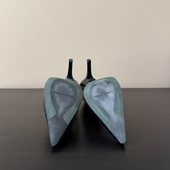 Almost new - Donald Pliner Couture Black Pointy Toe Heels Pumps, Size 7 - Picture 5 of 7